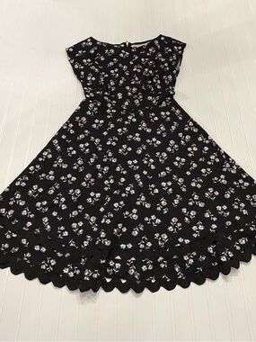 kate spade Black Dandelion Dress with Gold Zipper, Pockets, Preppy, Floral